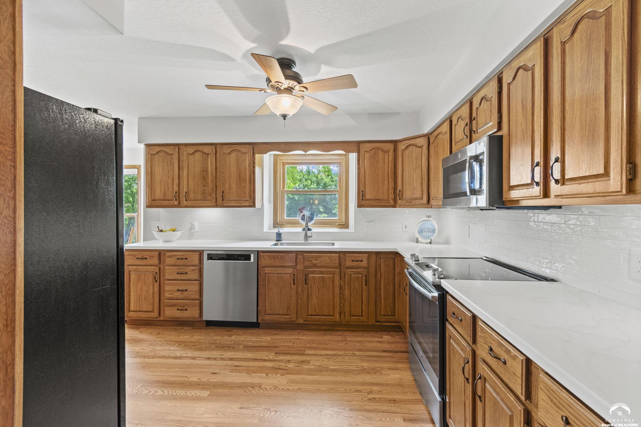 4509 Cedar Ridge Court Lawrence, KS 66049 - Photo 10 of 40