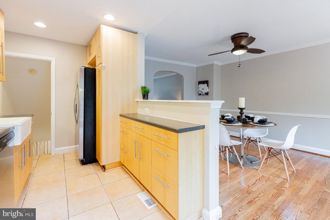 266 Blakeney Road Baltimore, MD 21228 - Photo 14 of 35 Gallery Image 14