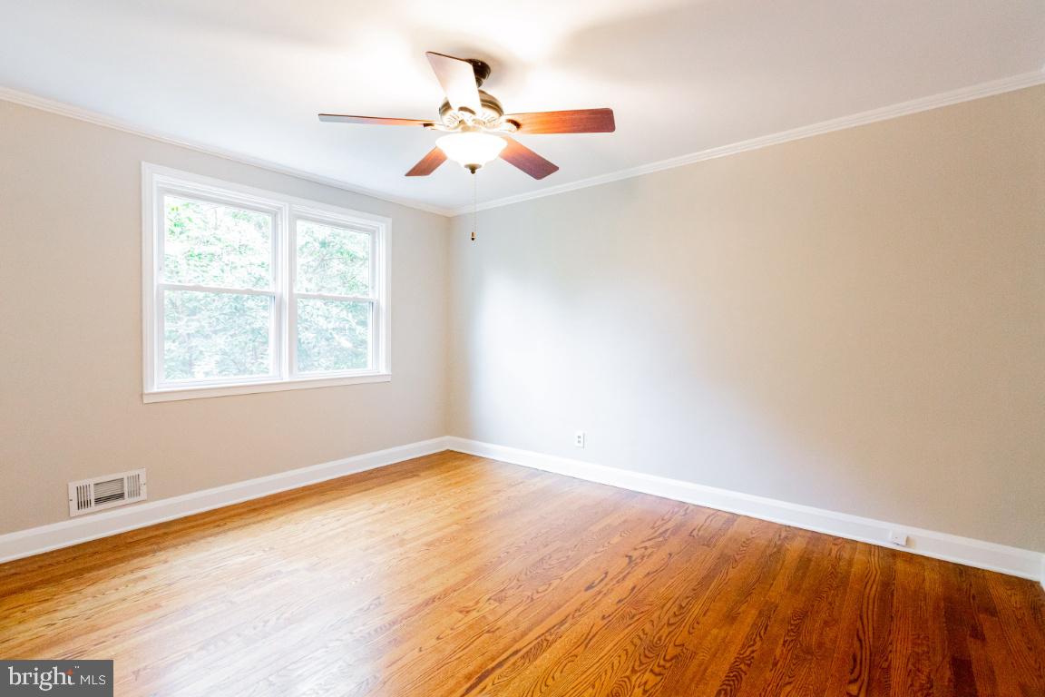 266 Blakeney Road Baltimore, MD 21228 - Photo 16 of 35 Gallery Image 16