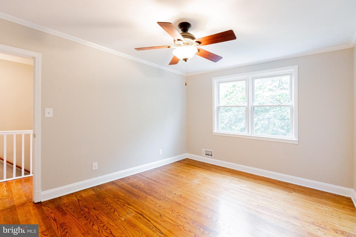 266 Blakeney Road Baltimore, MD 21228 - Photo 17 of 35 Gallery Image 17