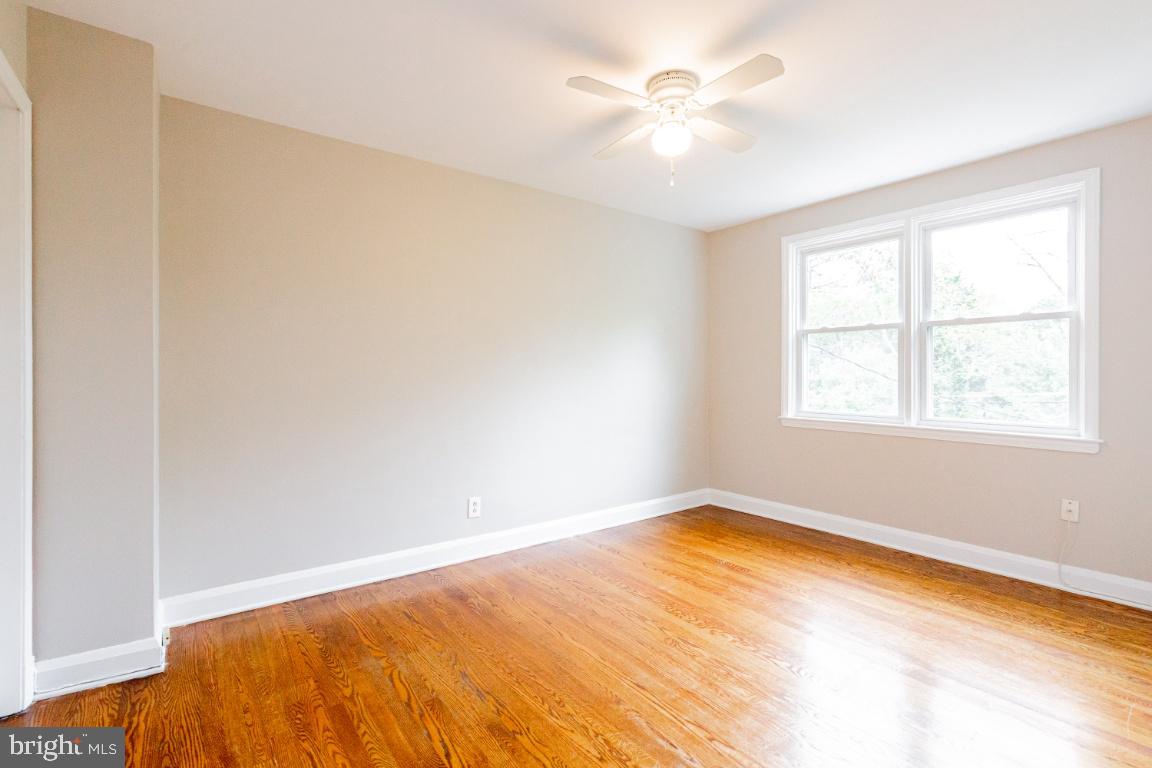 266 Blakeney Road Baltimore, MD 21228 - Photo 20 of 35 Gallery Image 20