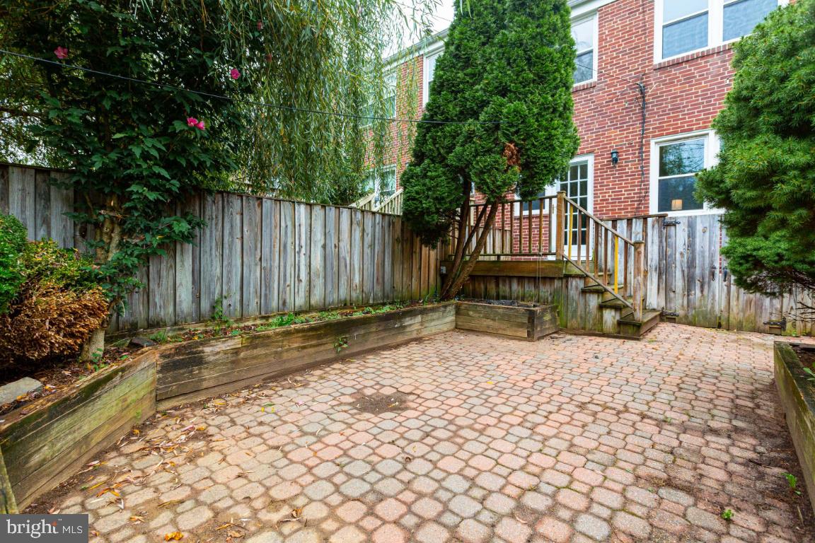 266 Blakeney Road Baltimore, MD 21228 - Photo 31 of 35 Gallery Image 31