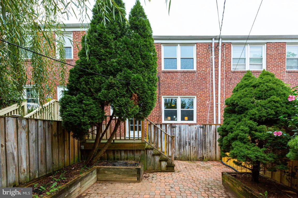 266 Blakeney Road Baltimore, MD 21228 - Photo 32 of 35 Gallery Image 32