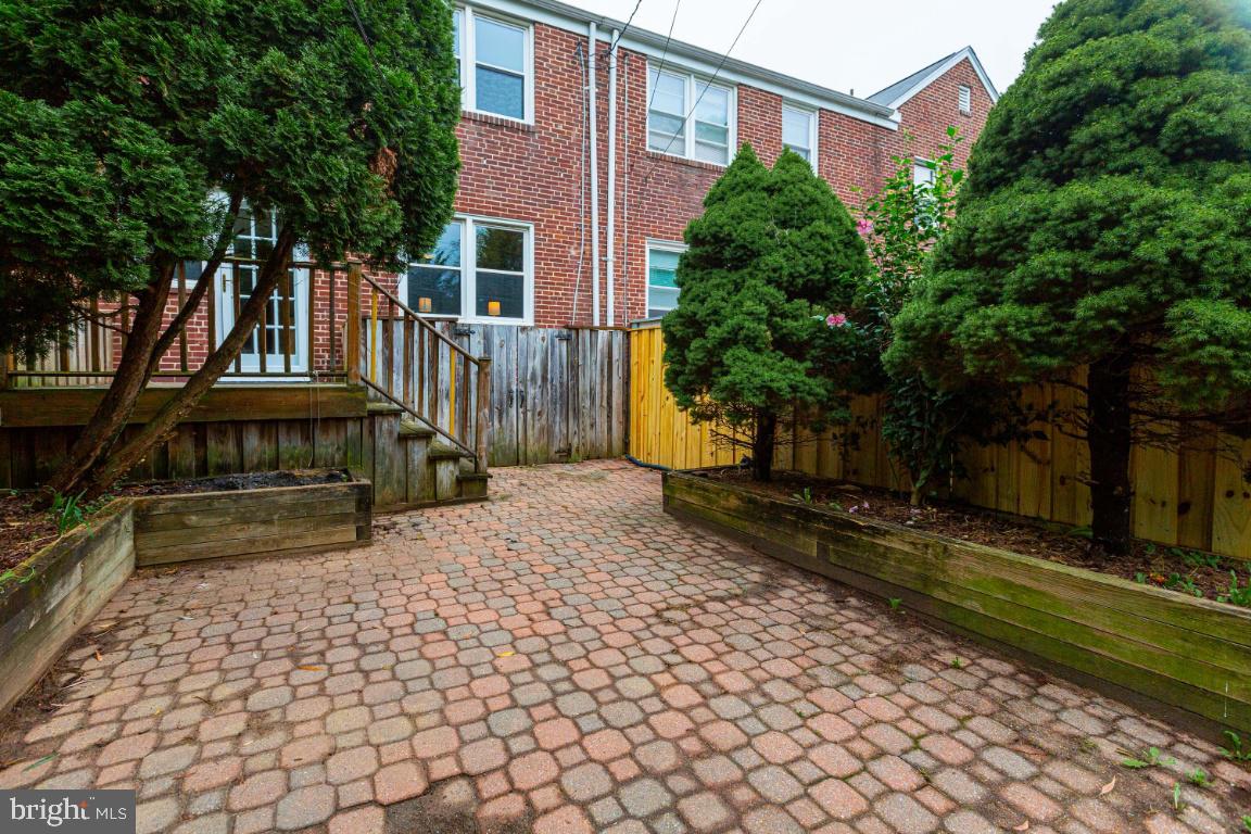 266 Blakeney Road Baltimore, MD 21228 - Photo 33 of 35 Gallery Image 33