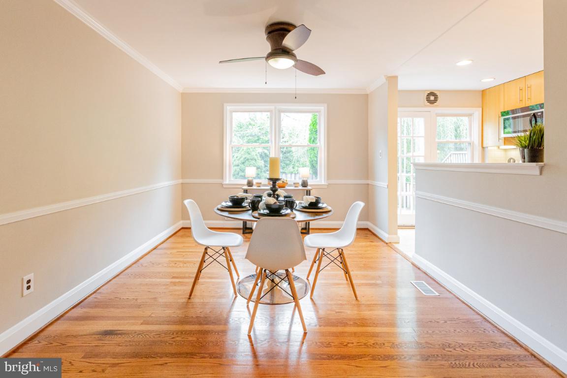 266 Blakeney Road Baltimore, MD 21228 - Photo 8 of 35 Gallery Image 8