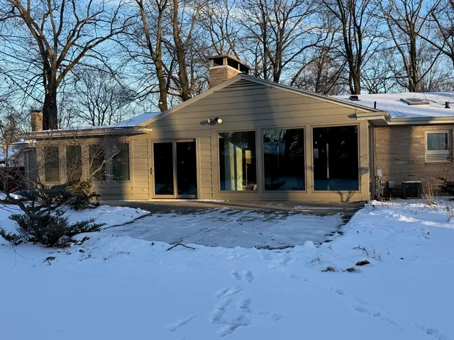 $429,900 | 1432 Gunnell Lane, Manitowoc, WI 54220