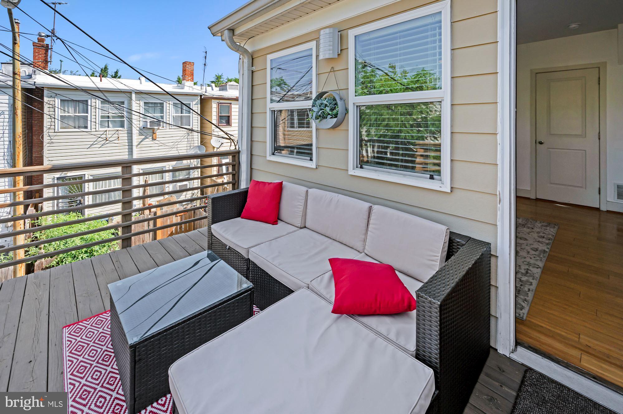223 18th Street Southeast, Unit 4 Washington, DC 20003 - Photo 22 of 28 Great entertaining space.
