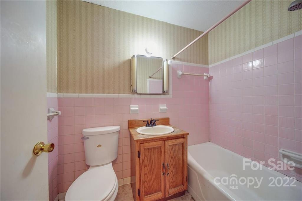 110 Pinkney Road Dallas, NC 28034 - Photo 17 of 26 Gallery Image 17