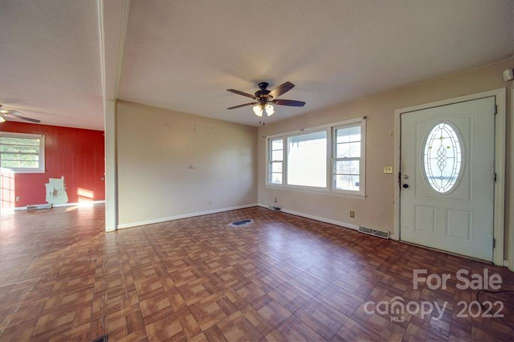 110 Pinkney Road Dallas, NC 28034 - Photo 3 of 26 Gallery Image 3