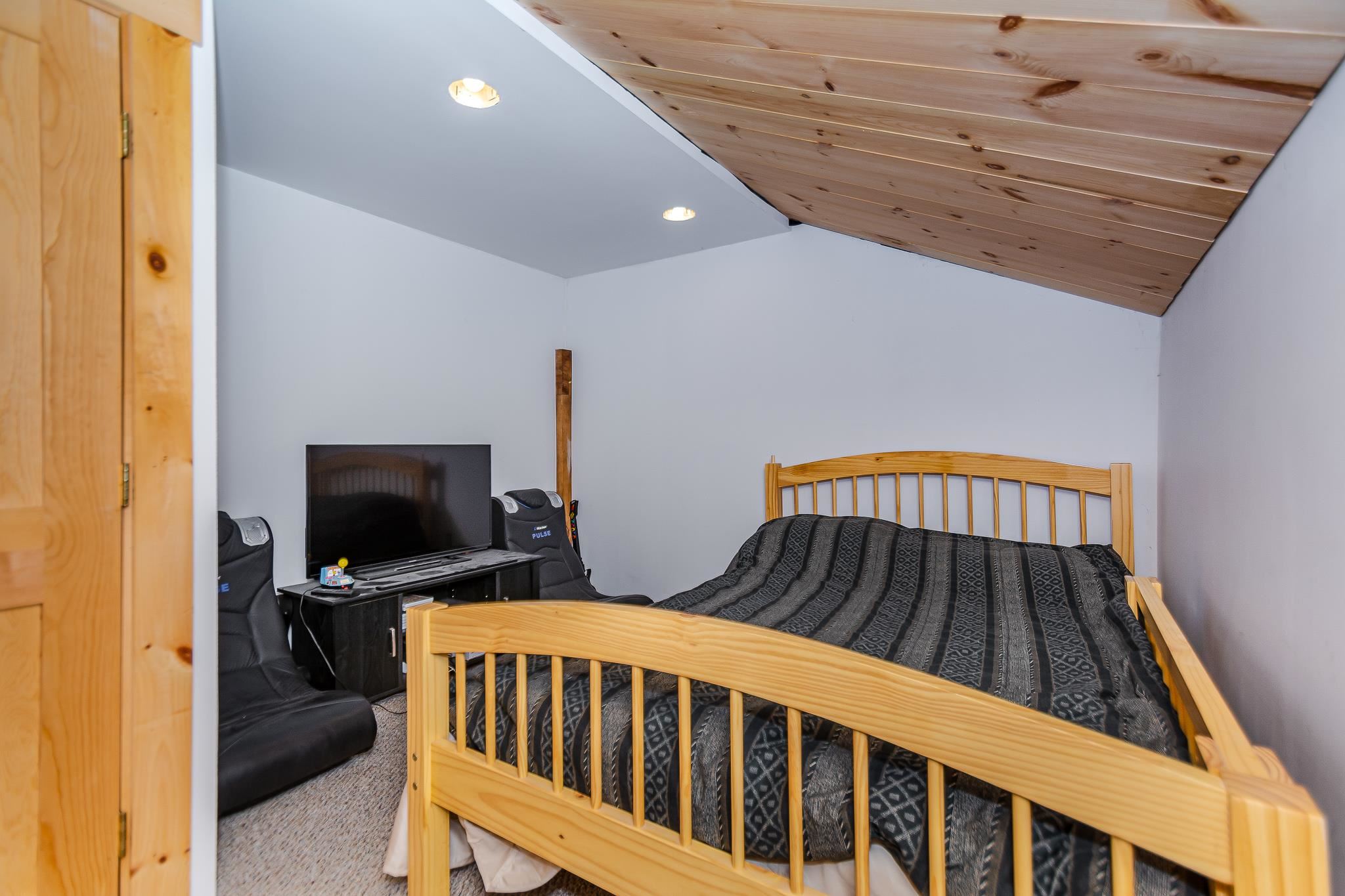 118 Craig Road Antrim, NH 03440 - Photo 17 of 40