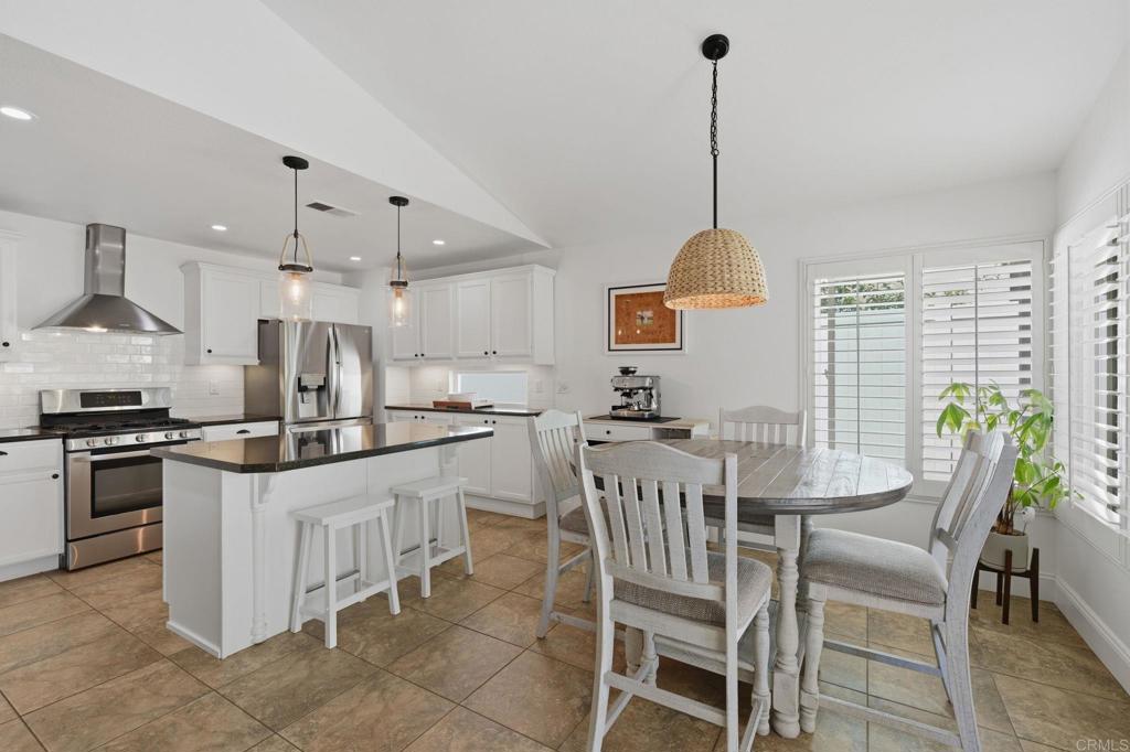 1701 Crystal Ridge Way Vista, CA 92081 - Photo 15 of 37