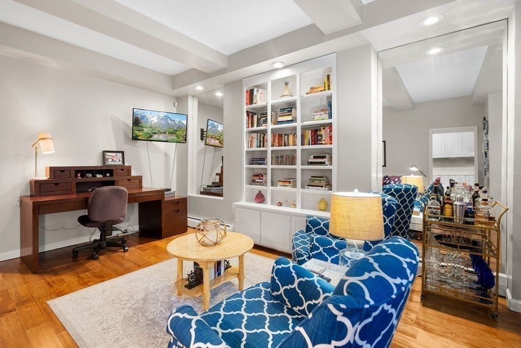 40 St Botolph Street, Unit B2 Boston, MA 02116 - Photo 2 of 10