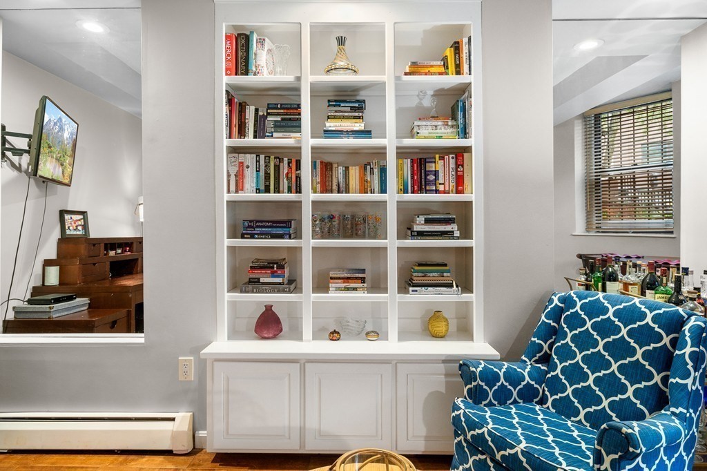 40 St Botolph Street, Unit B2 Boston, MA 02116 - Photo 5 of 10