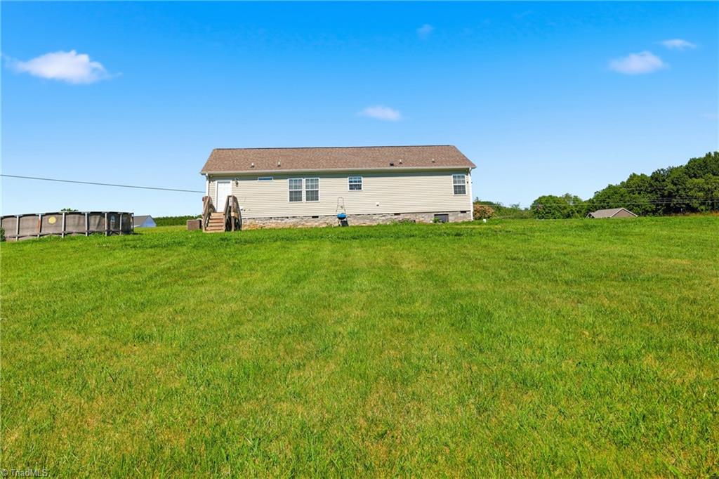 112 Mining Ridge Church Road Elkin, NC 28621 - Photo 5 of 36