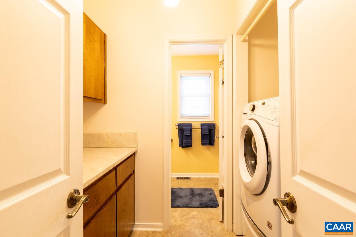 938 Jefferson Drive Palmyra, VA 22963 - Photo 29 of 50 a utility room with dryer and washer