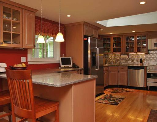 11 Robinhood Road Cape Elizabeth, ME 04107 - Photo 7 of 22 Kitchen.