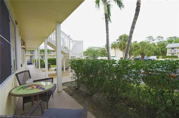 $1,800 | 4635 Bayshore Drive, Unit P7, Naples, FL 34112