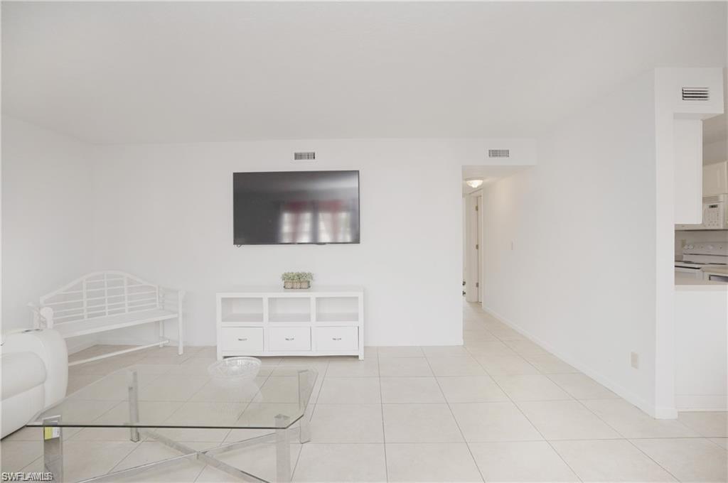 4635 Bayshore Drive, Unit P7 Naples, FL 34112 - Photo 17 of 26