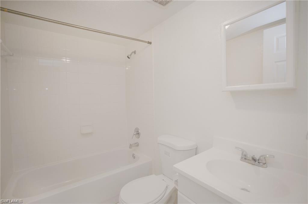 4635 Bayshore Drive, Unit P7 Naples, FL 34112 - Photo 5 of 26