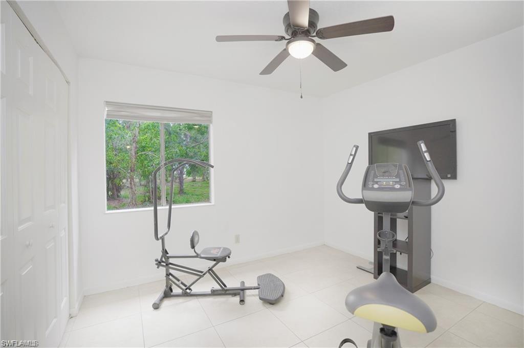 4635 Bayshore Drive, Unit P7 Naples, FL 34112 - Photo 7 of 26