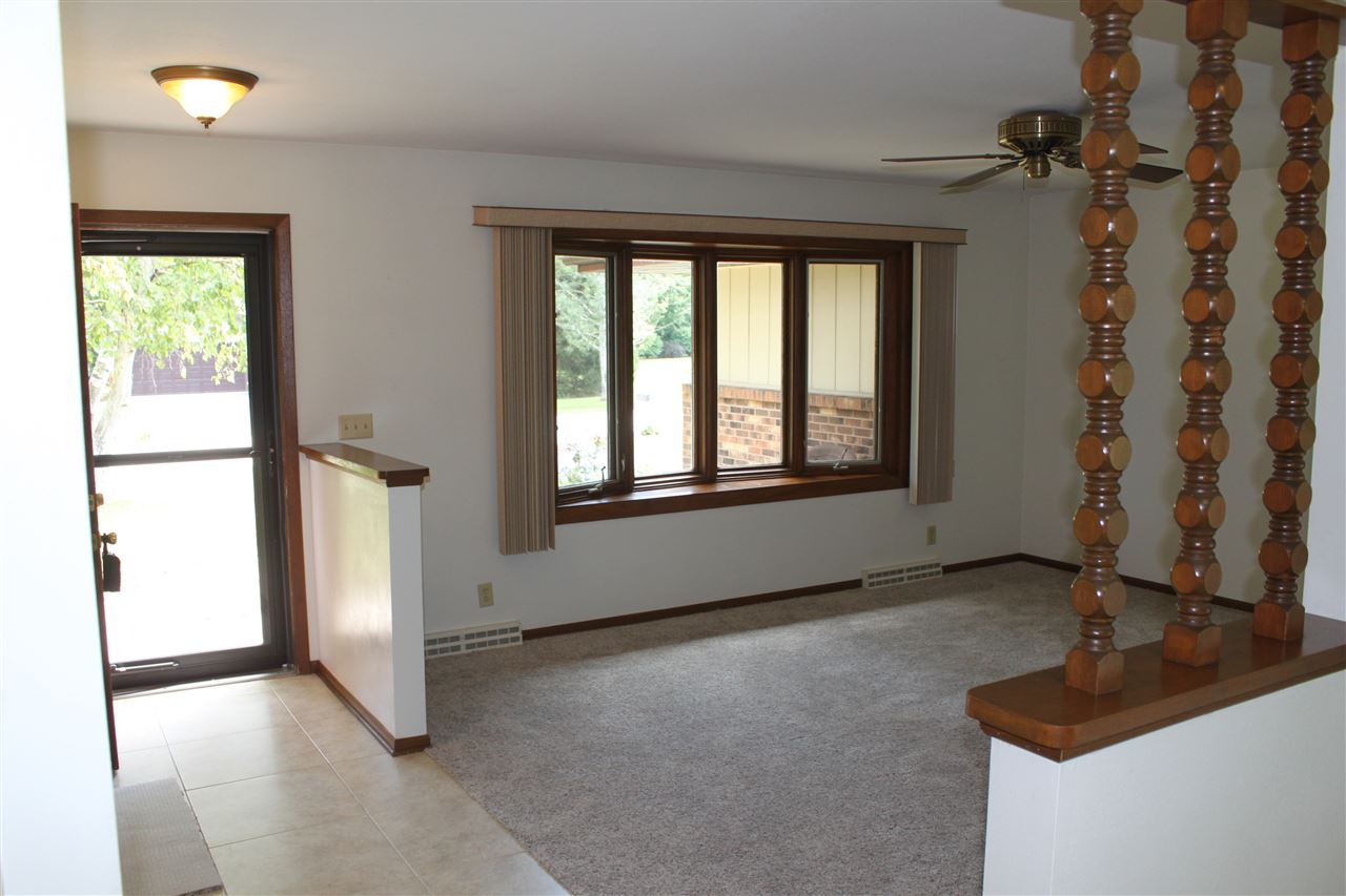 6233 Ral Mar Road Rockford, IL 61109 - Photo 3 of 16 Gallery Image 3