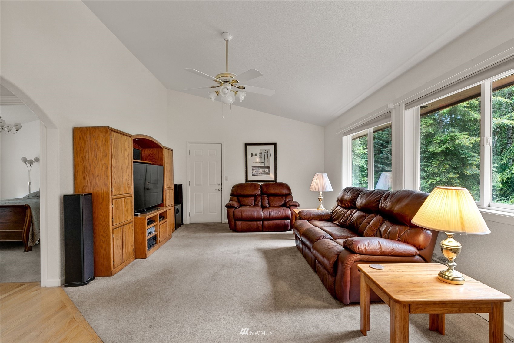 5645 Kinney Road Southwest Olympia, WA 98512 - Photo 11 of 29 Gallery Image 11