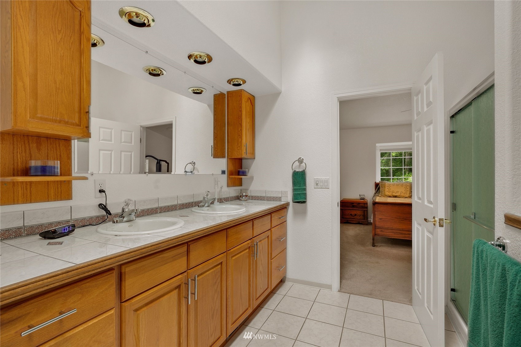 5645 Kinney Road Southwest Olympia, WA 98512 - Photo 14 of 29 Gallery Image 14