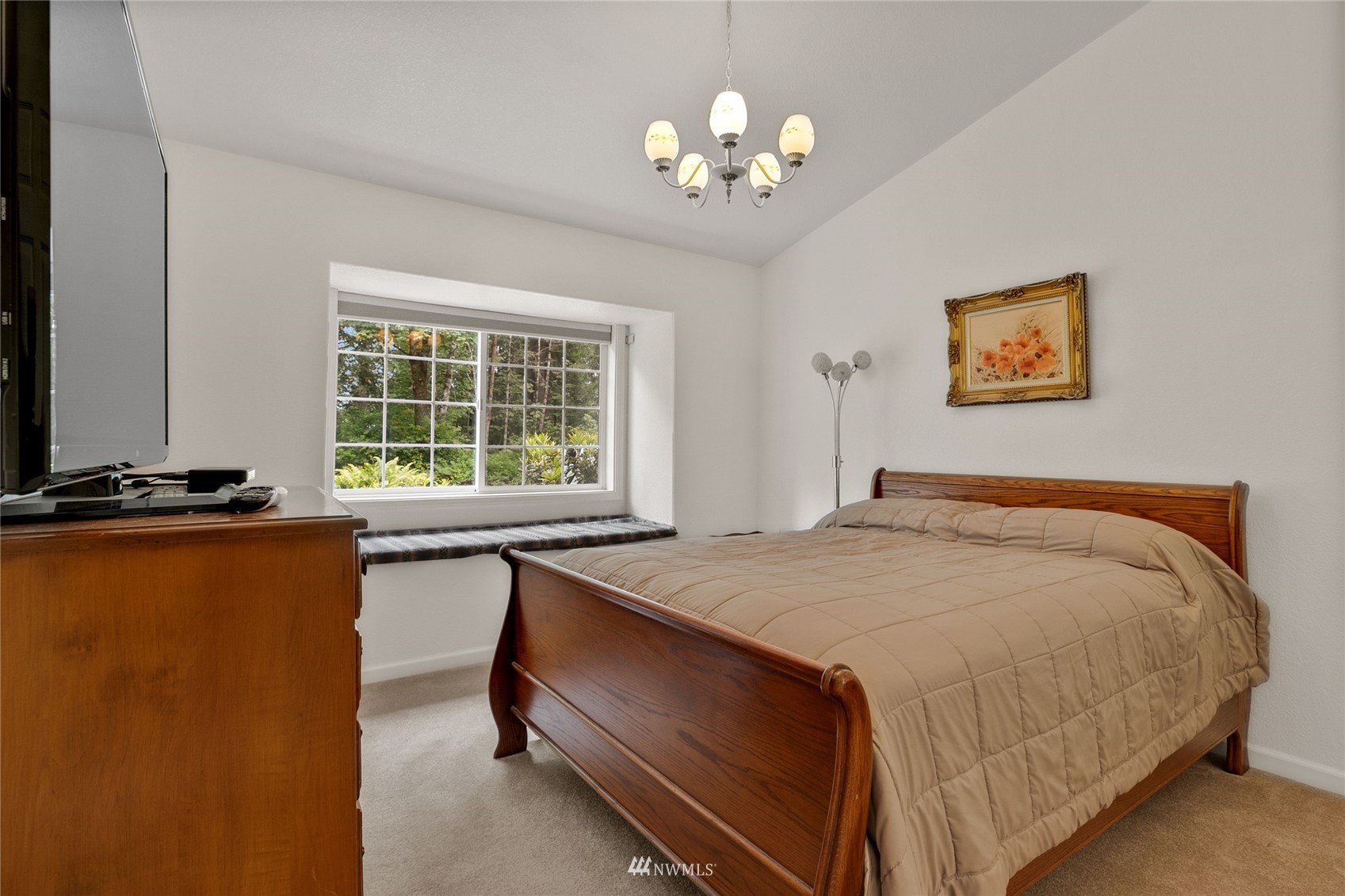 5645 Kinney Road Southwest Olympia, WA 98512 - Photo 17 of 29 Gallery Image 17