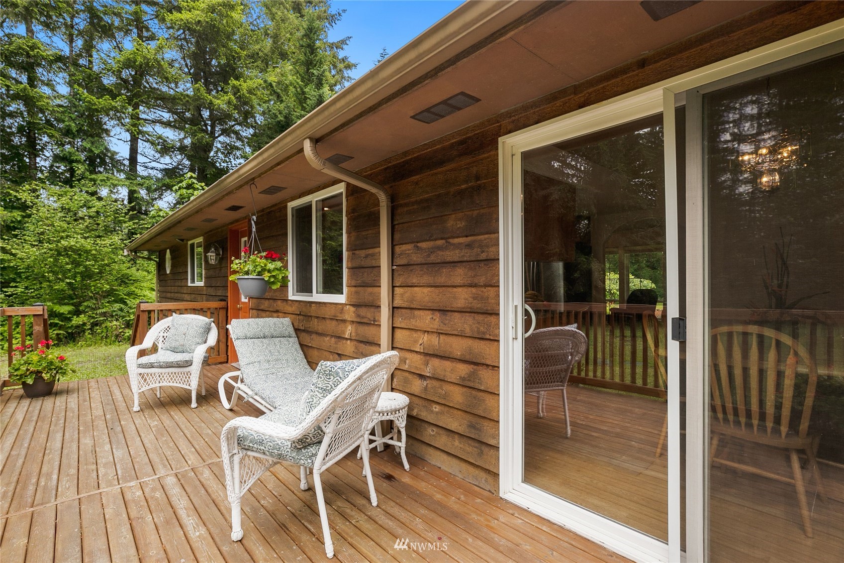 5645 Kinney Road Southwest Olympia, WA 98512 - Photo 23 of 29 Gallery Image 23