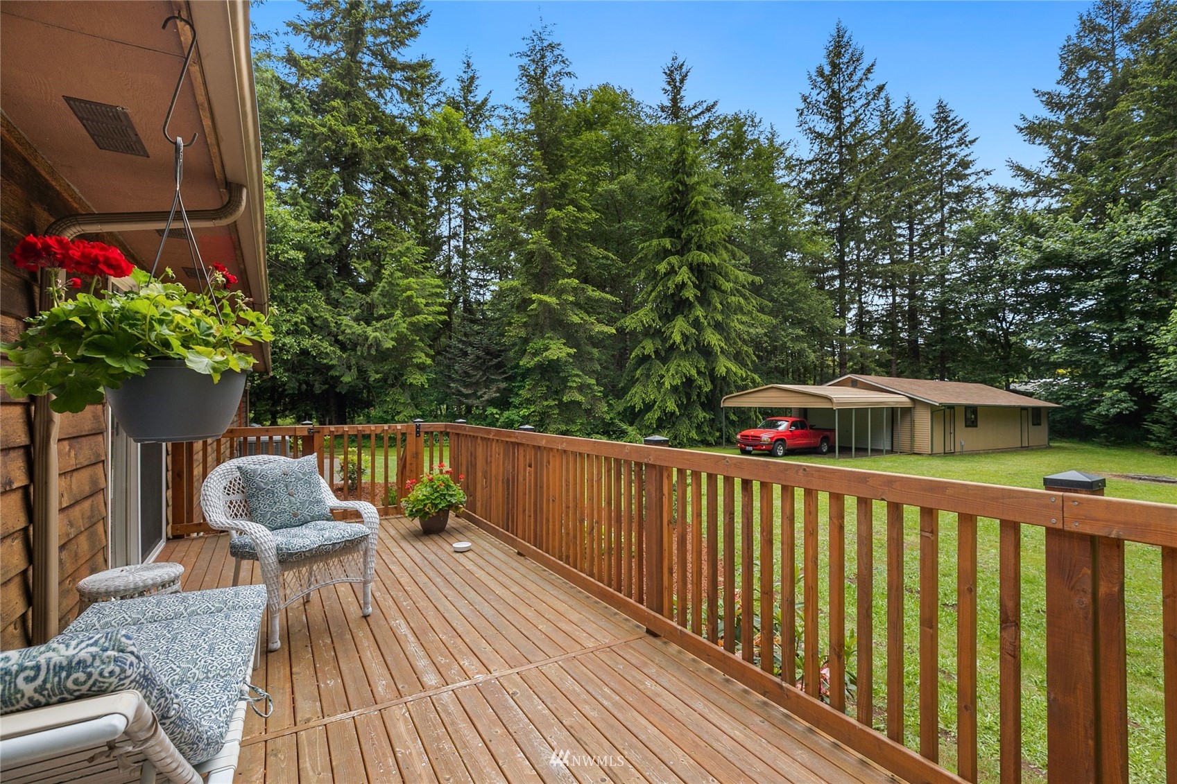 5645 Kinney Road Southwest Olympia, WA 98512 - Photo 24 of 29 Gallery Image 24