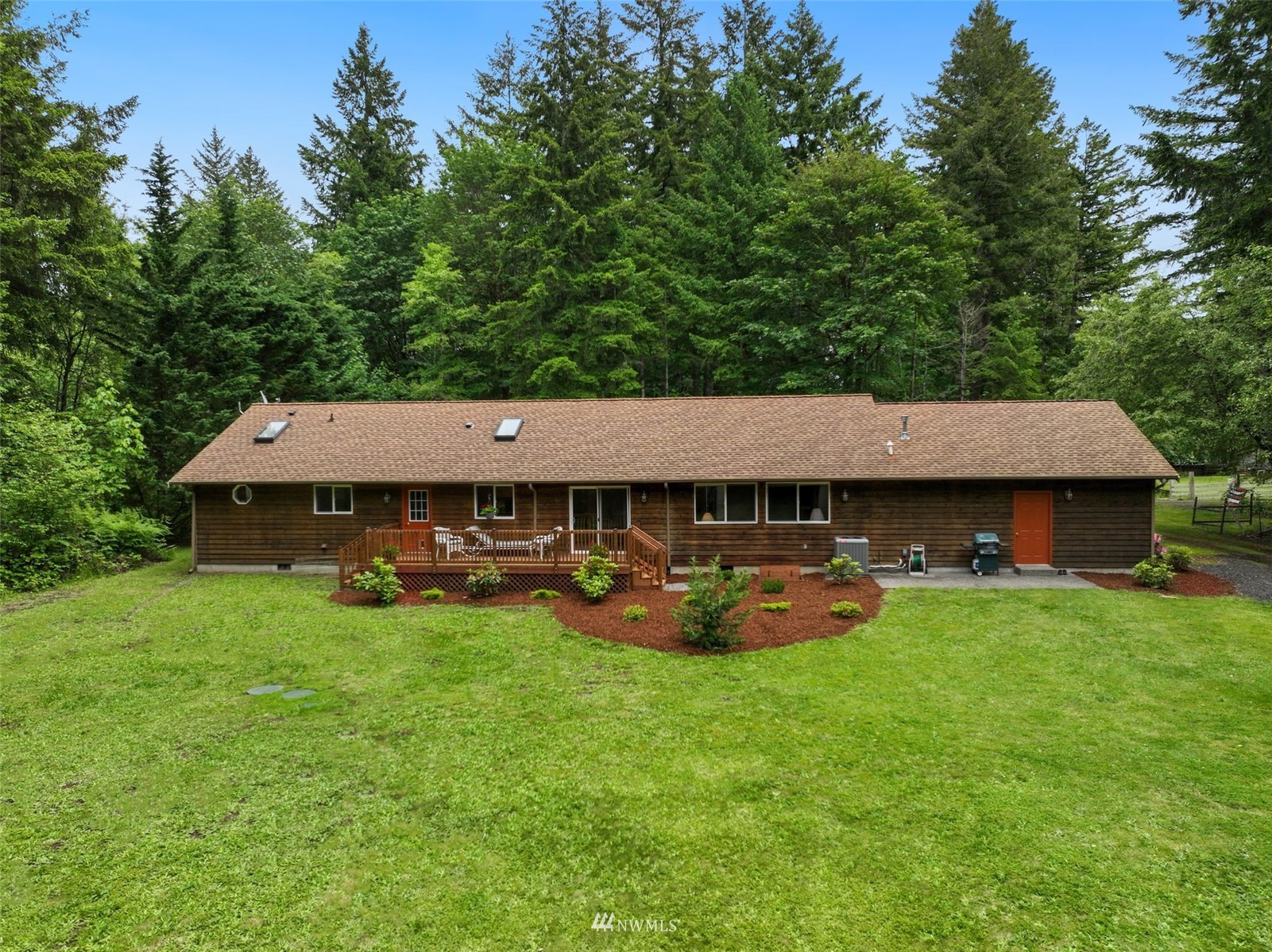5645 Kinney Road Southwest Olympia, WA 98512 - Photo 27 of 29 Gallery Image 27