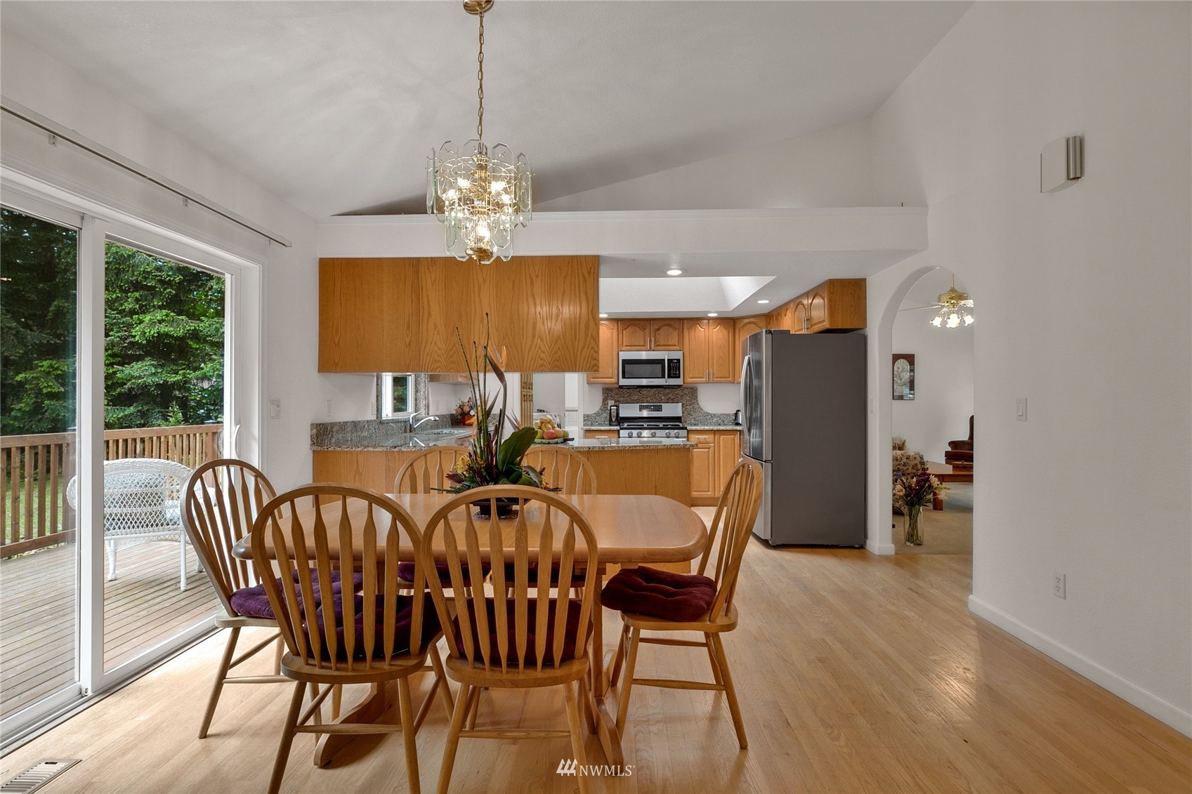 5645 Kinney Road Southwest Olympia, WA 98512 - Photo 9 of 29 Gallery Image 9