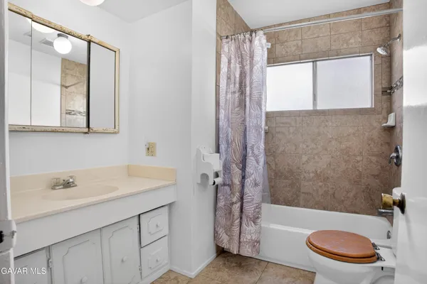$800,000 | 9024 Woodale Avenue, Arleta, CA 91331