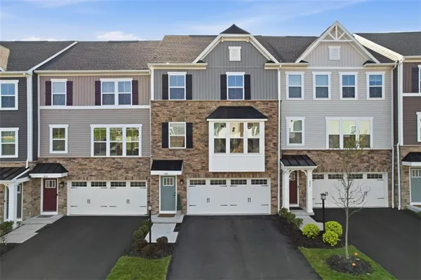 $440,000 | 204 Cranesbill Drive, Mars, PA 16046