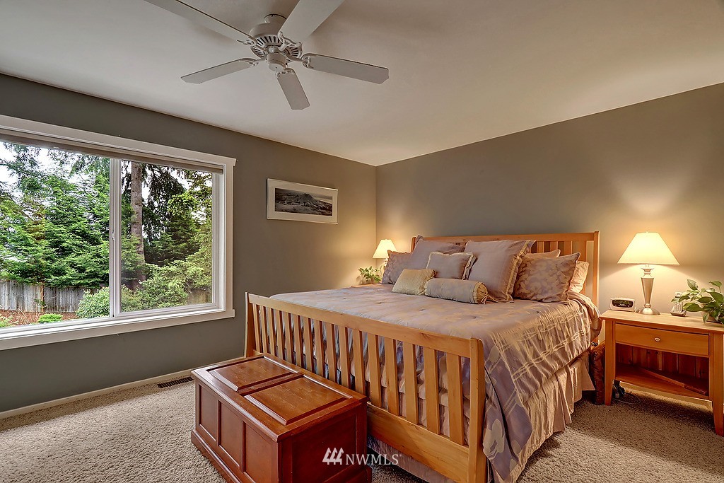 207 240th Street Southeast Bothell, WA 98021 - Photo 12 of 18