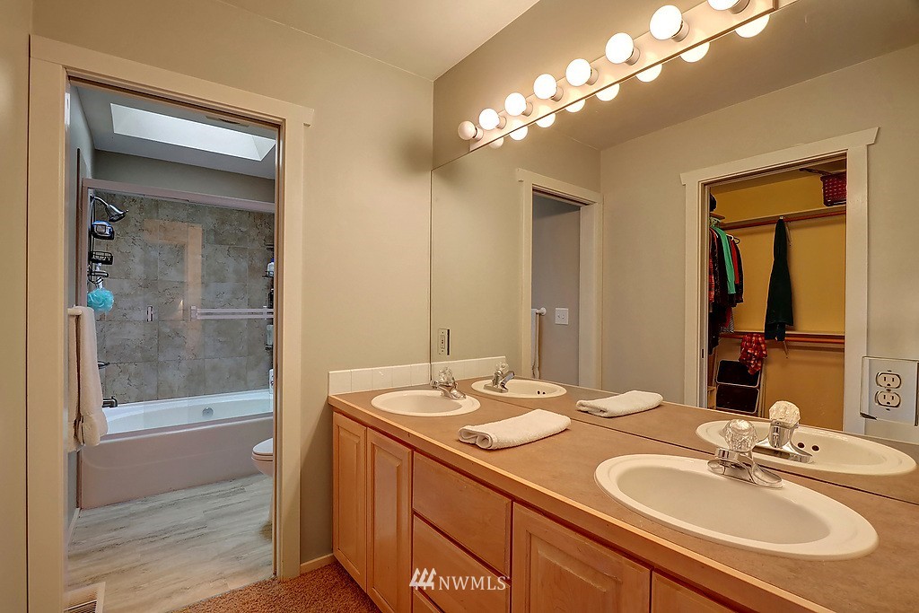 207 240th Street Southeast Bothell, WA 98021 - Photo 13 of 18