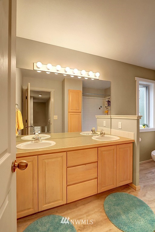 207 240th Street Southeast Bothell, WA 98021 - Photo 15 of 18