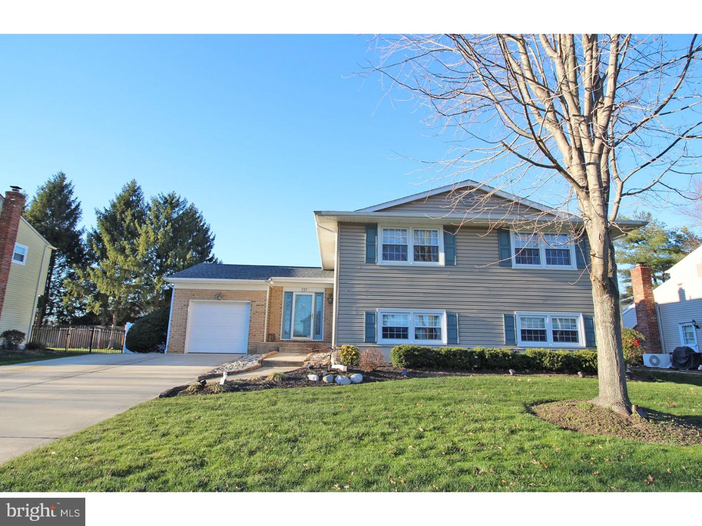 737 Amsterdam Road Mount Laurel, NJ 08054 - Photo 1 of 25