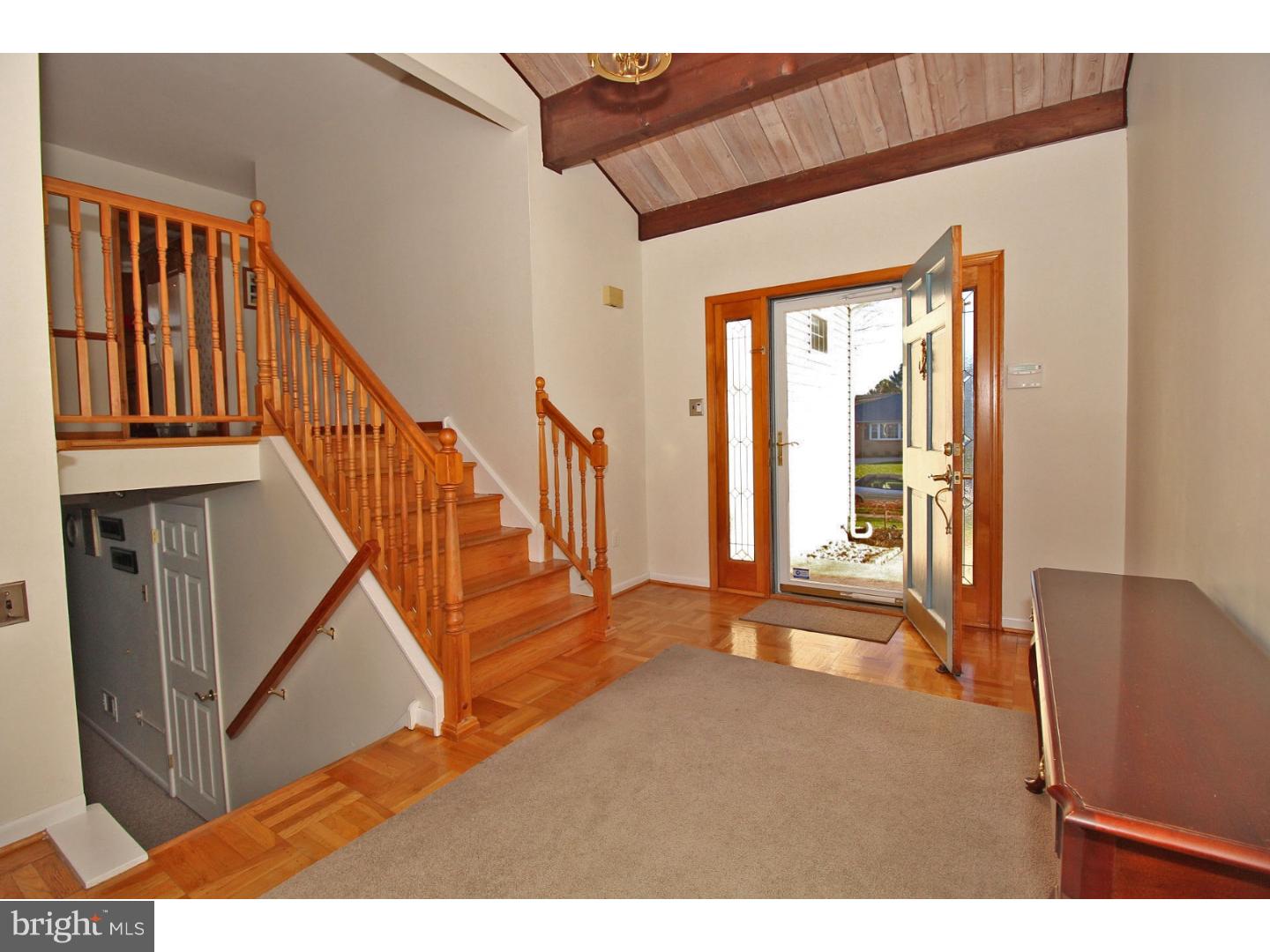 737 Amsterdam Road Mount Laurel, NJ 08054 - Photo 4 of 25