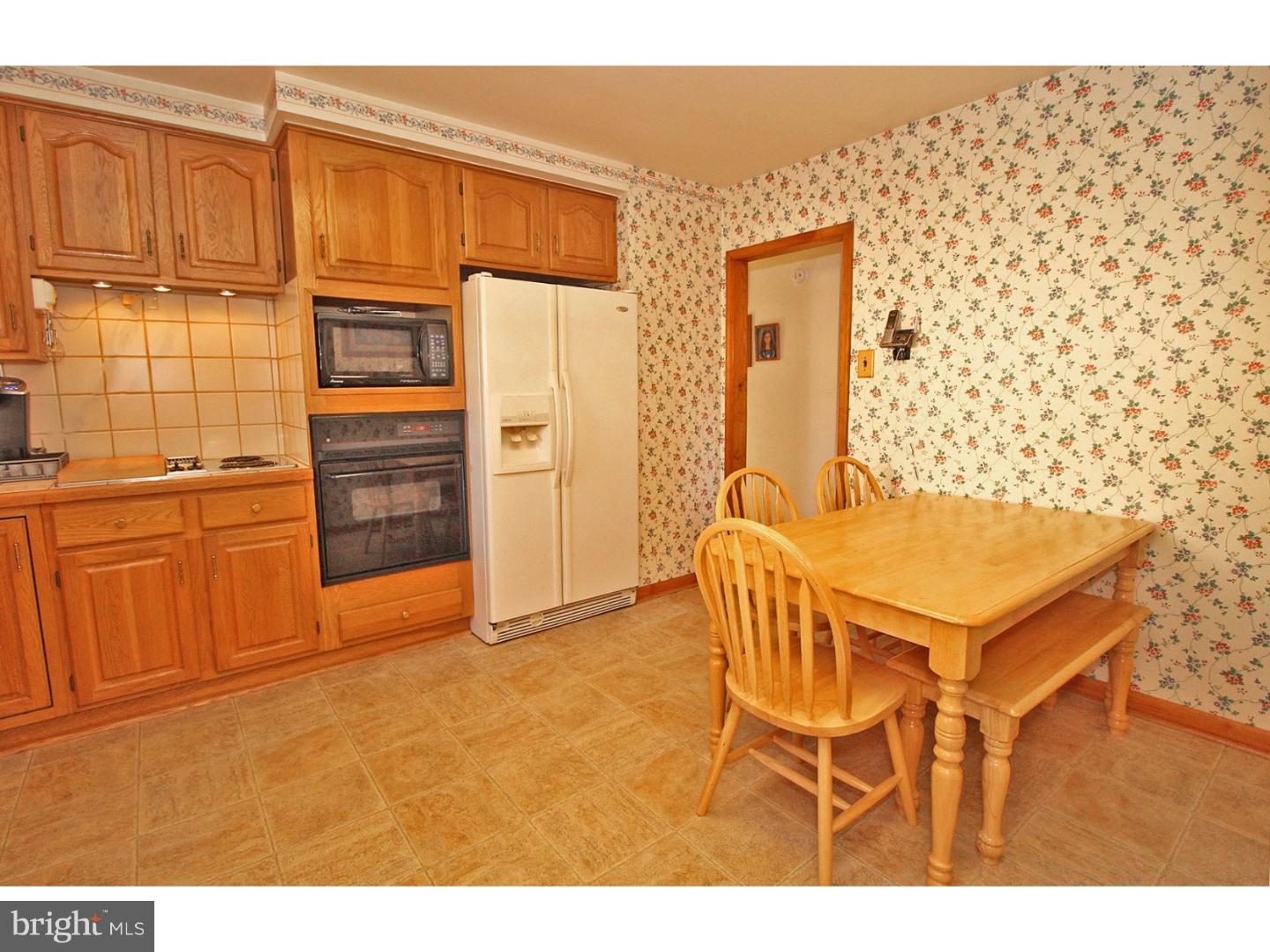 737 Amsterdam Road Mount Laurel, NJ 08054 - Photo 6 of 25