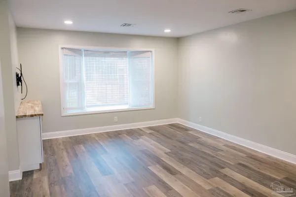 $2,200 | 5580 Homewood Road, Pensacola, FL 32504