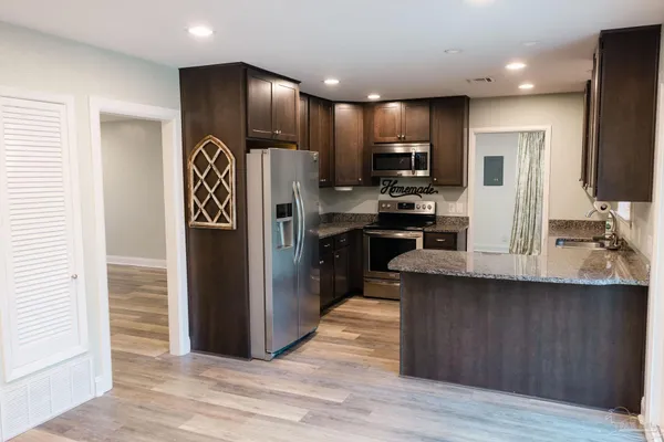 $2,200 | 5580 Homewood Road, Pensacola, FL 32504