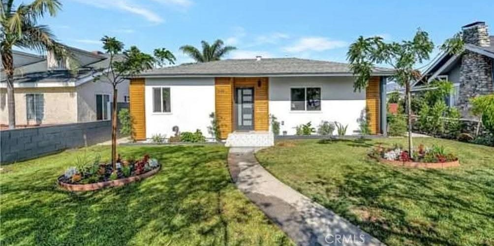 929 North Sunset Avenue Azusa, CA 91702 - Photo 1 of 30