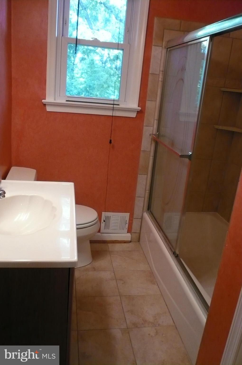 10200 Riggs Road Adelphi, MD 20783 - Photo 11 of 15 Bath