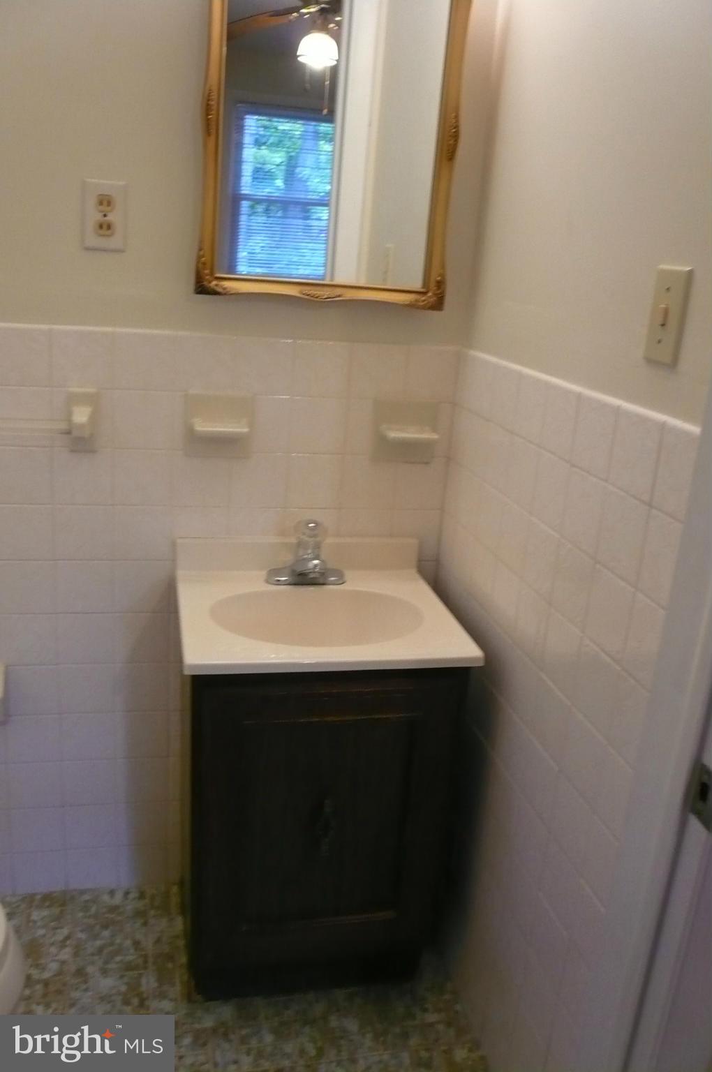 10200 Riggs Road Adelphi, MD 20783 - Photo 9 of 15 Bath