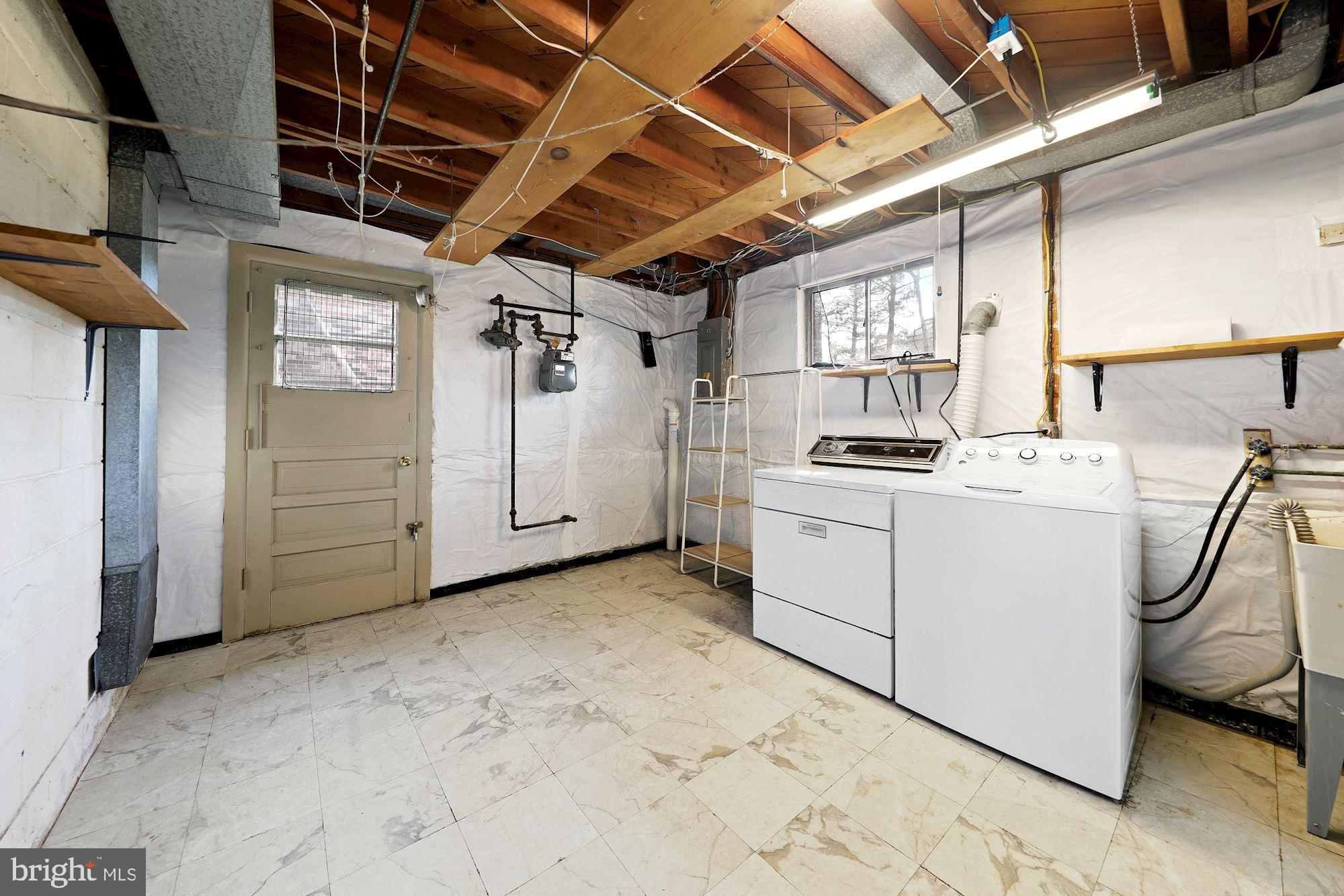 402 Hannes Street Silver Spring, MD 20901 - Photo 21 of 25 Extra storage and outside access