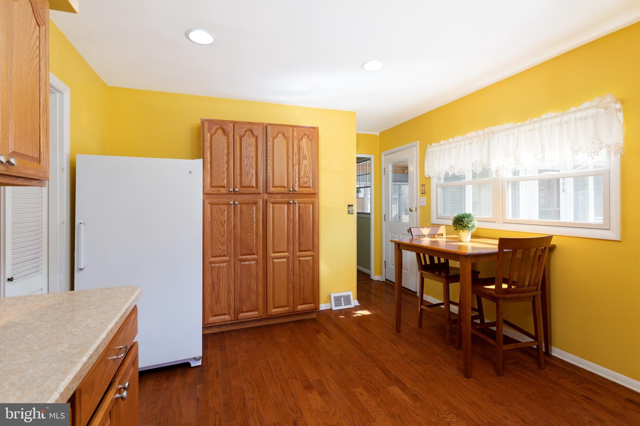 306 Hermitage Drive Elkton, MD 21921 - Photo 8 of 21 Eat-in space with extra pantry