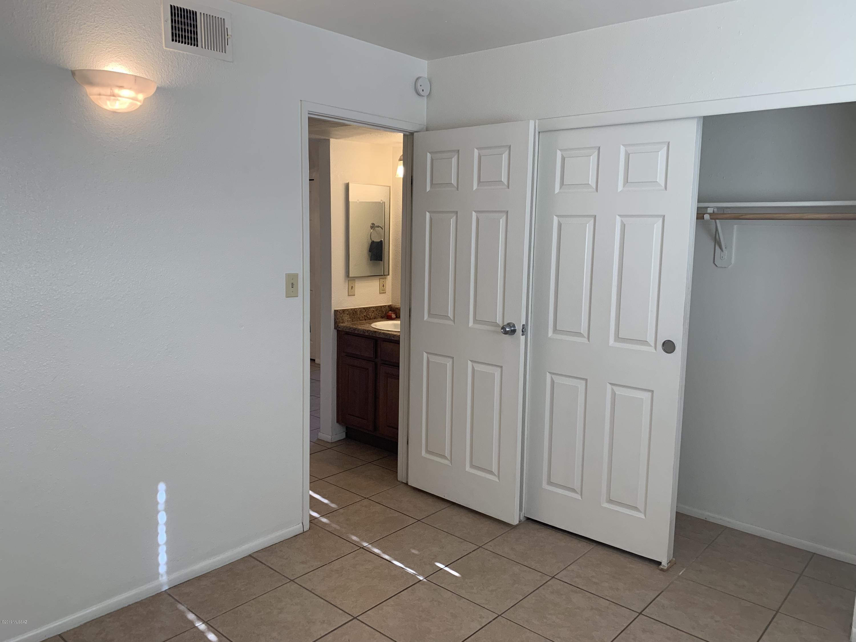 1745 East Glenn Street, Unit 101 Tucson, AZ 85719 - Photo 13 of 23