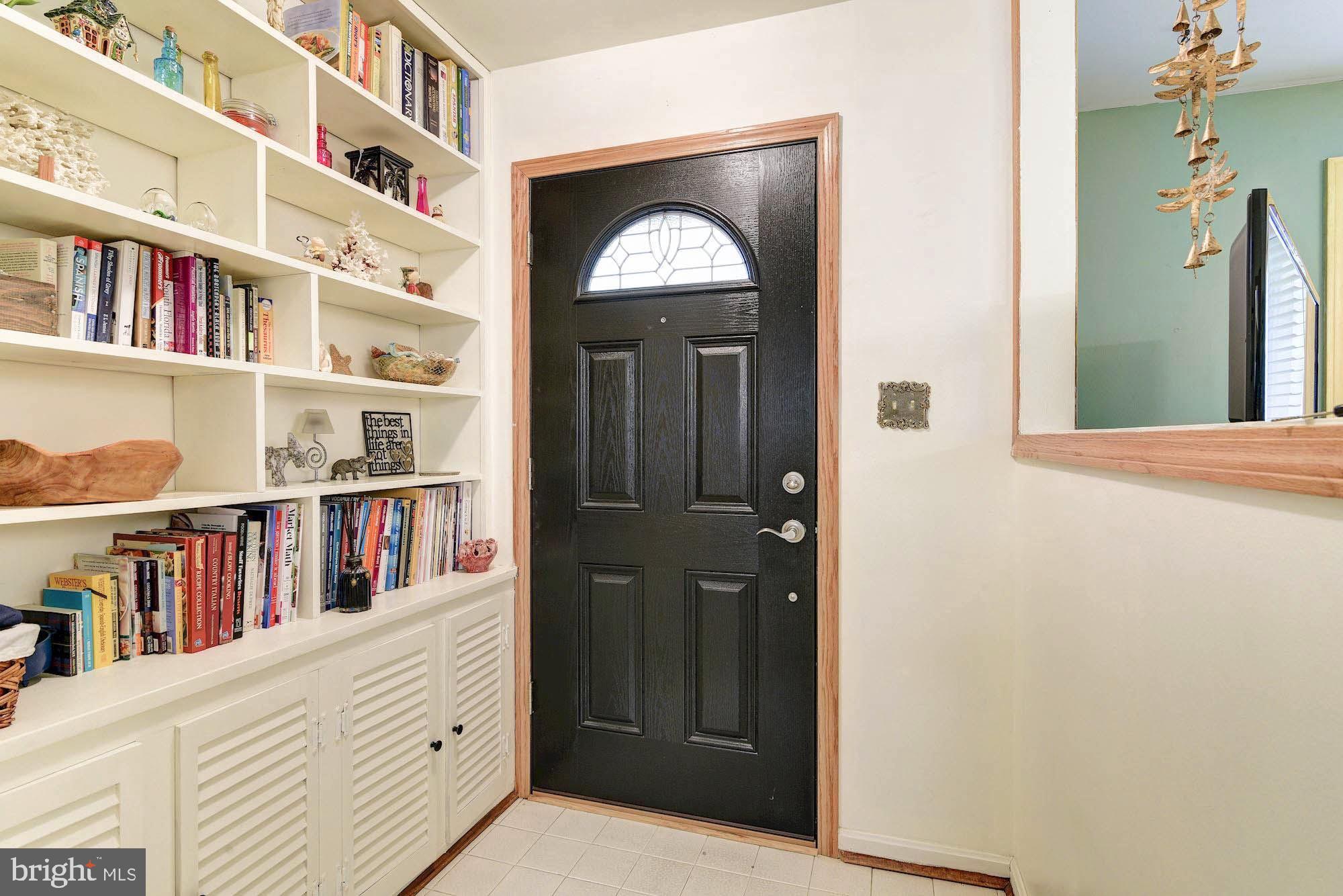 7507 June Street Springfield, VA 22150 - Photo 3 of 32 Gallery Image 3
