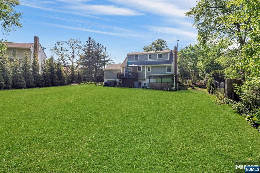 497 Tappan Road Norwood, NJ 07648 - Photo 28 of 33